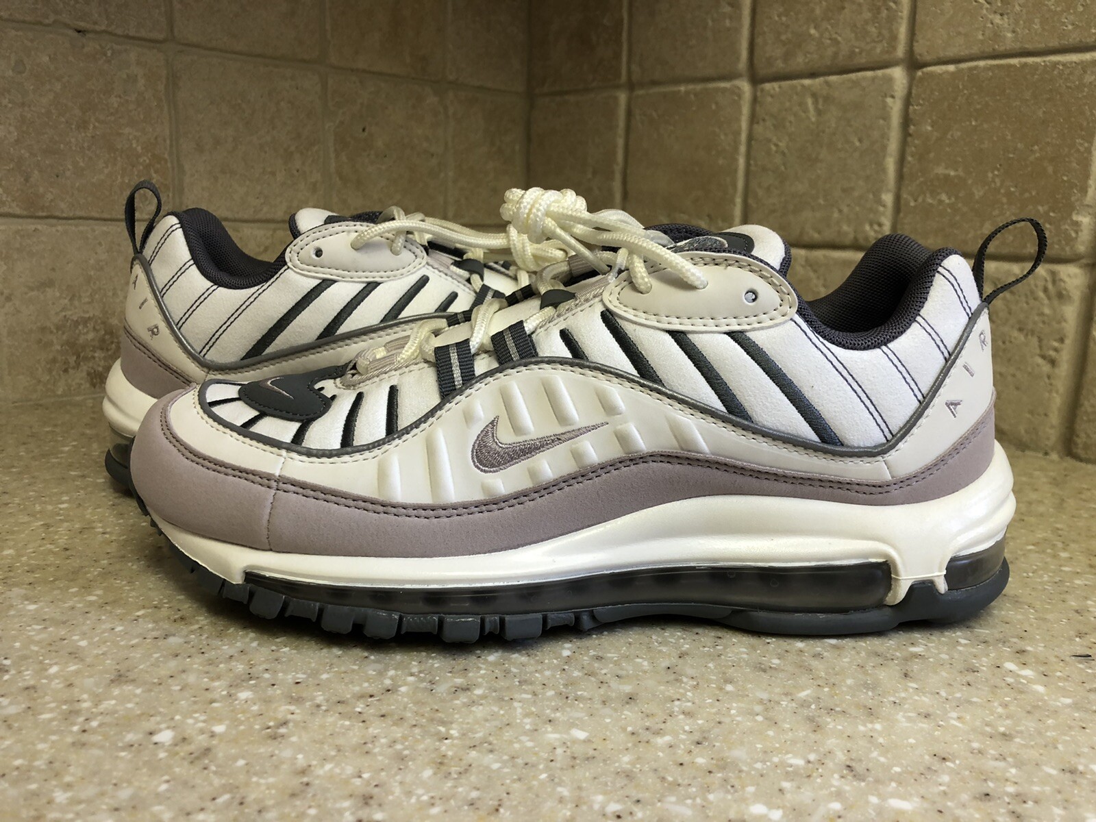 عش خيانة الفاكهة air max 98 violet 