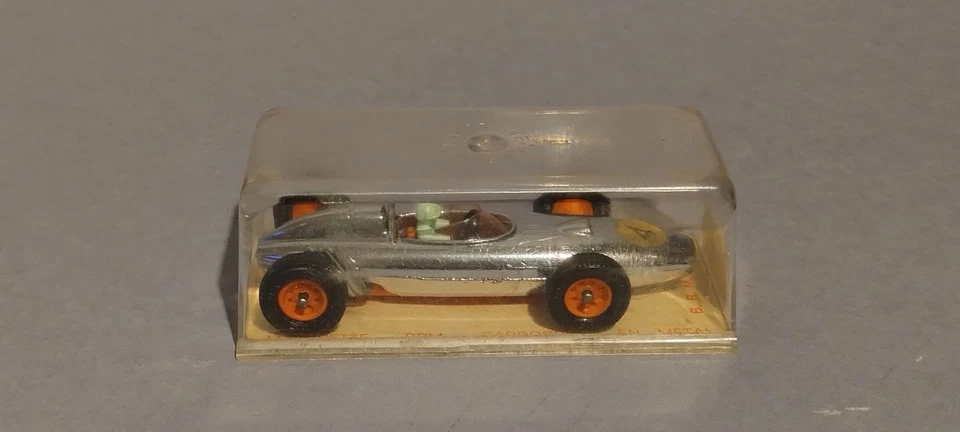 Vintage Majorette Rail Route #1 BRM race car F1 - Rare Color - in crystal box - Immagine 4 di 4