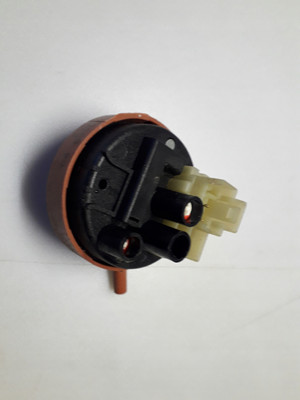 Demontiert mit Hotpoint Ariston LTB6M049C Hotpoint-Ariston 160024685.00