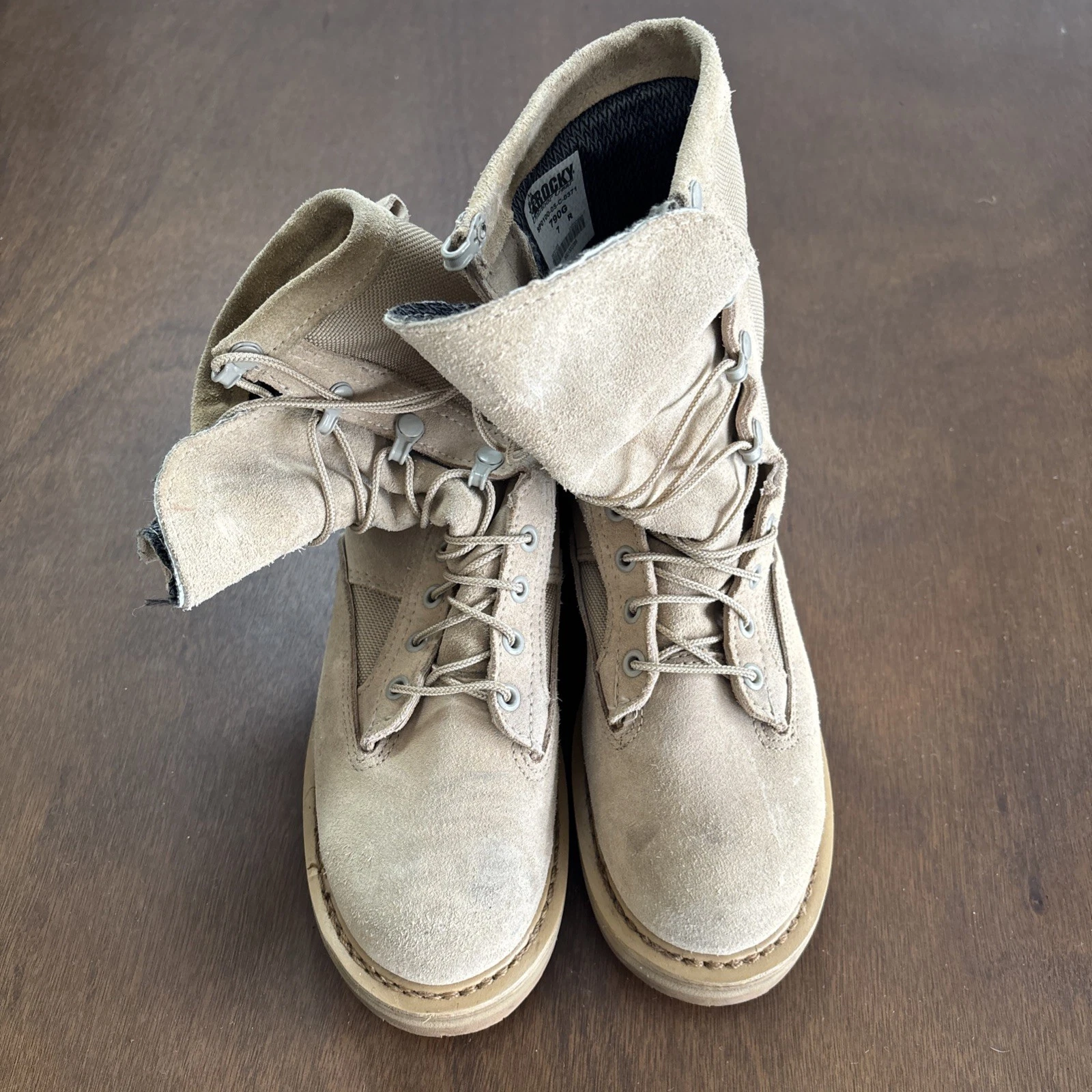 Rocky Outdoor Gear Boots Sz 7 Women’s Tan Sueded Leather Steel Toe Gore-Tex. E