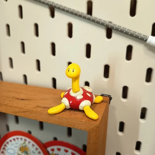 Vintage TOMY Pokemon SHUCKLE 1.5" Mini Figure Nintendo CGTSJ Collectible Toy