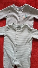 Baby Boys 2x Sleepsuits Size 0-3 Months Brand Mamas And Popas B13