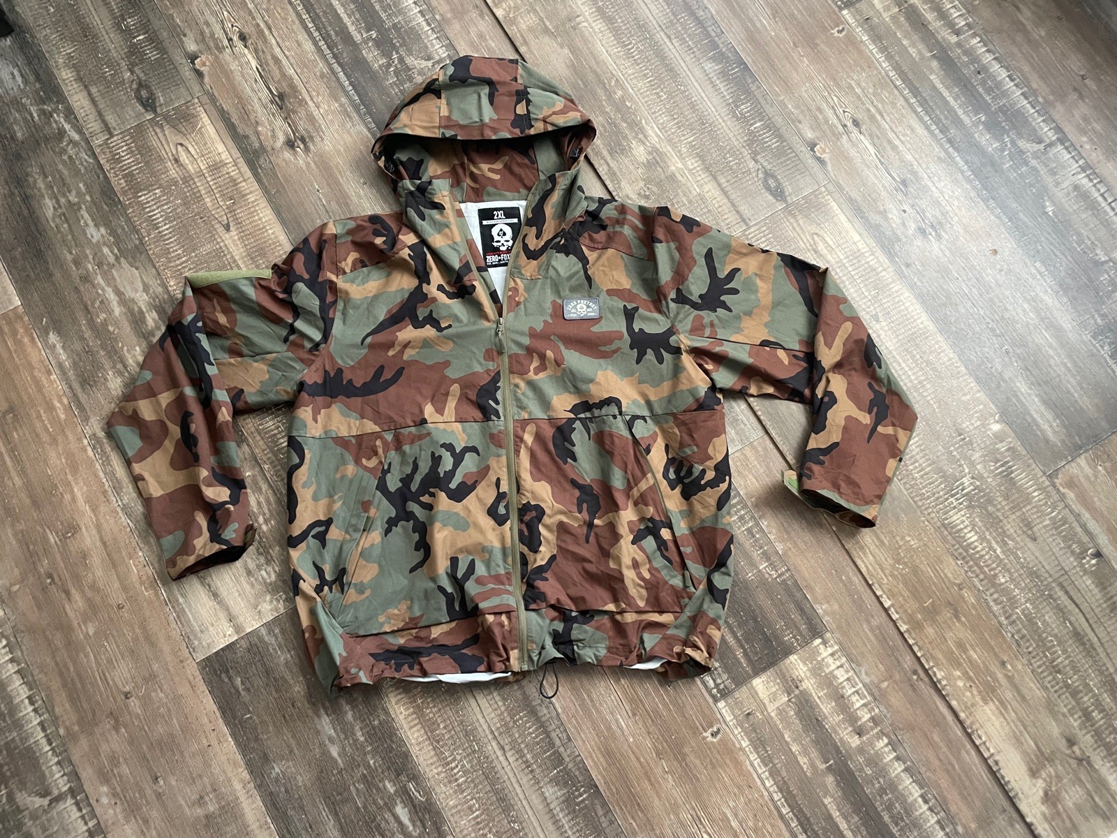 Chaqueta Zero Foxtrot Para Hombres XXL Camuflada Con Capucha Cortavientos Poliéster Calavera Militar