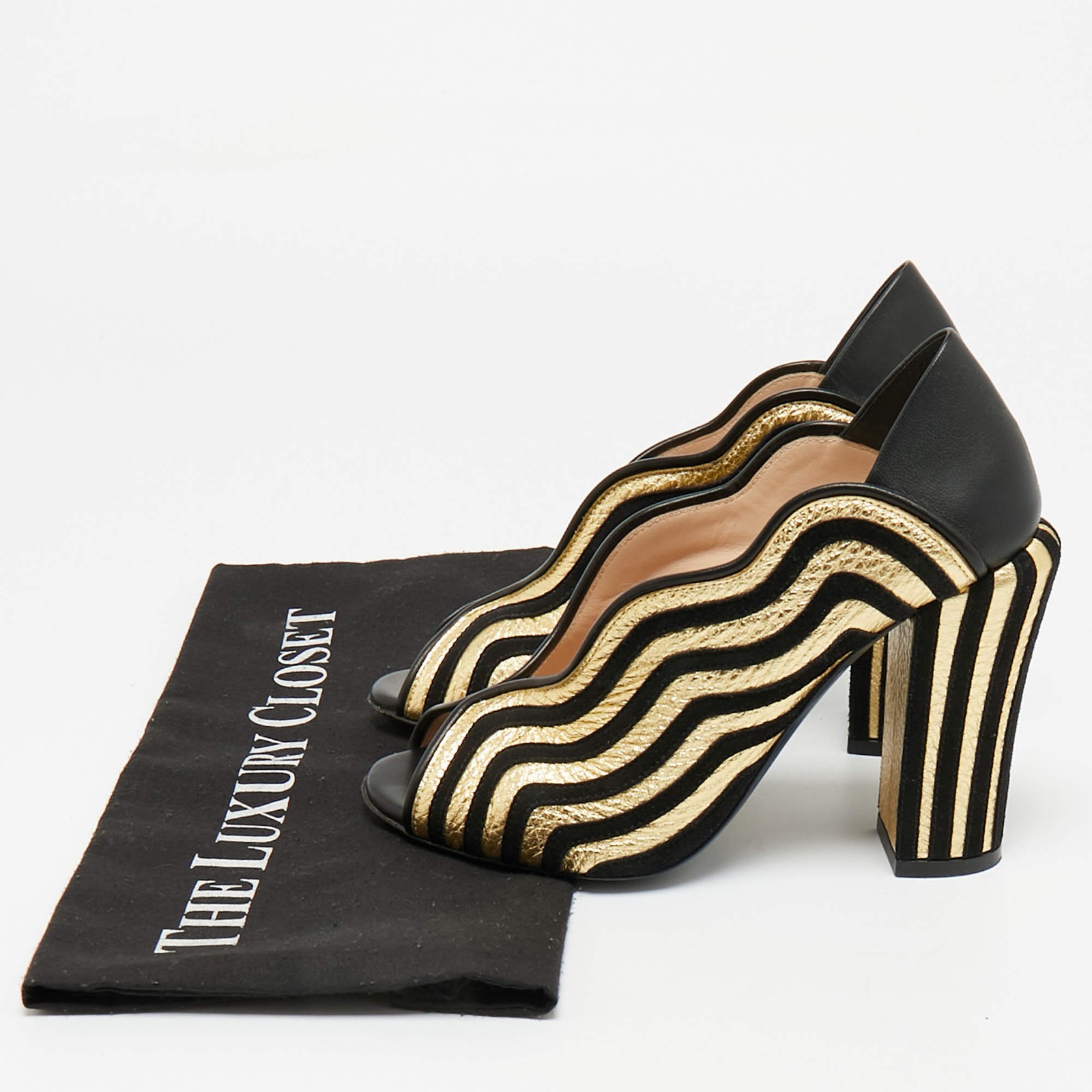 Fendi BlackGold Leather and Suede Block Heel Pumps Size 35.5 thumbnail 9