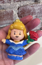 Fisher-Price Little People Disney Princesa Aurora Bella Durmiente Azul con Rosa