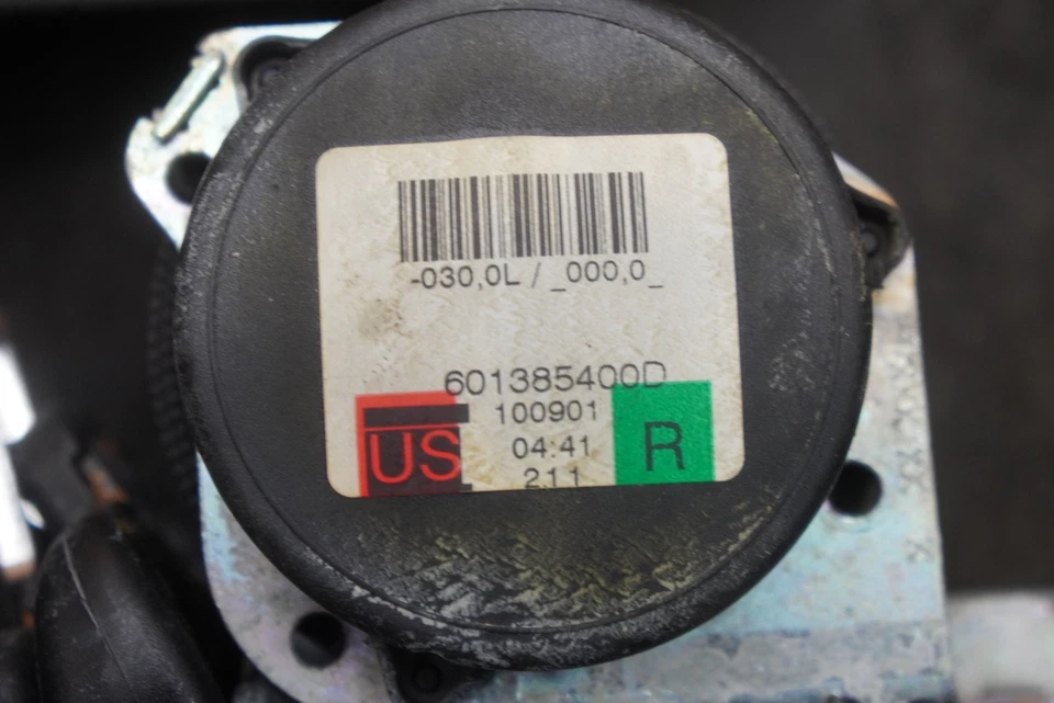 Cinturón de seguridad trasero derecho retractor negro cupé 99780303603 Porsche 911 997 1999-2013 Foto 3 de 4