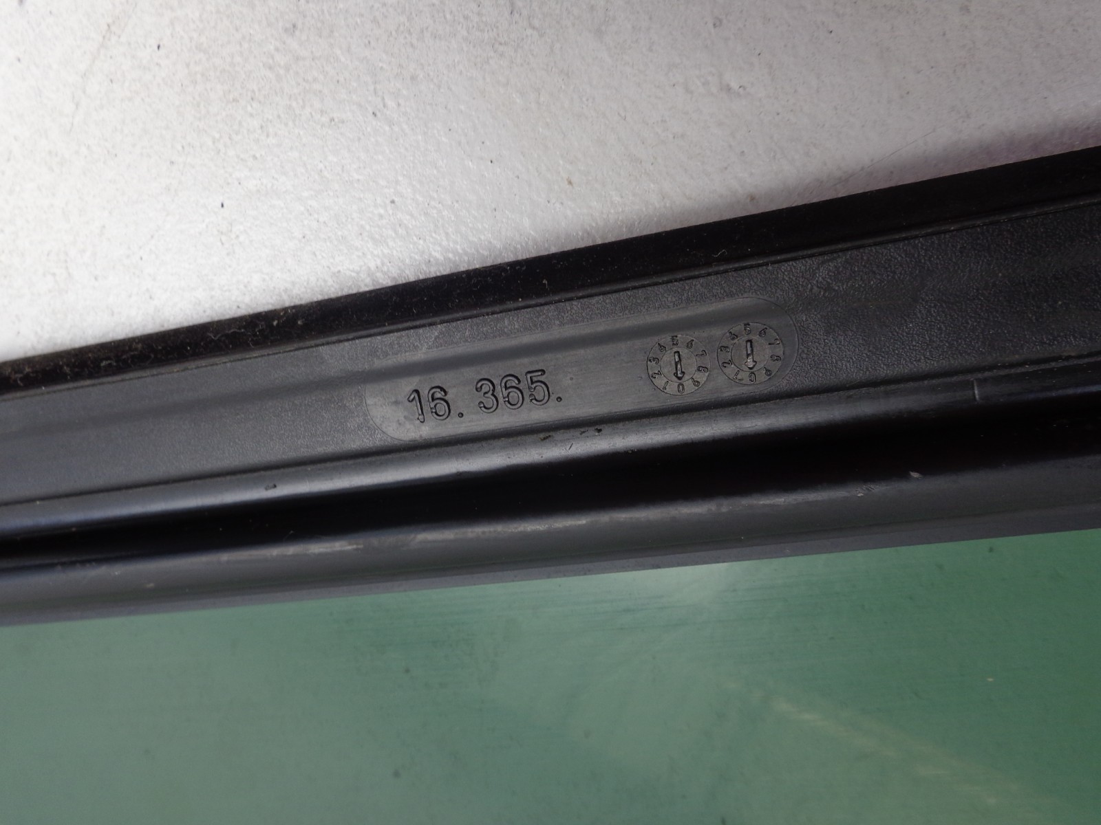 Maserati Quattroporte 2003-2007 Sunroof glass