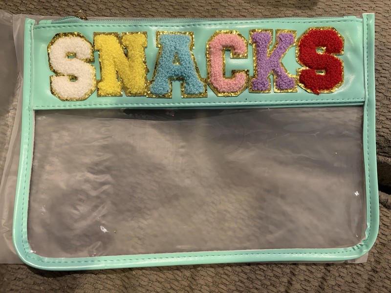Aqua Clear Medium Bag with Handle, Reusable, 'SNACKS' Patch