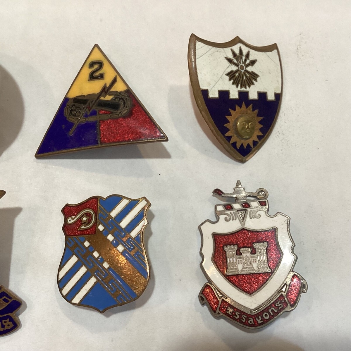 83 WWII US ARMY 30s 40s U.S. エンブレム ピンバッチ Lot of 20 WWII World War 2 US Army Brass & Enamel Insignia