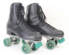 Vintage Roller Derby Men's size 10 Black Skates with Green Wheels 70s 80s Retro