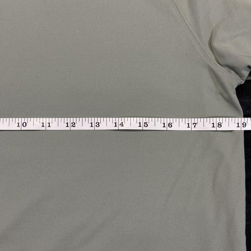 Rhone Shirt Mens Medium Gray Performance Athletic Tee Crewneck Lightweight - Picture 7 of 8