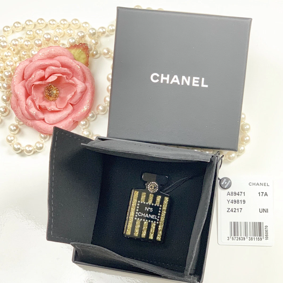 Chanel Collection No 5 Eternal N°5 brooch, Chanel