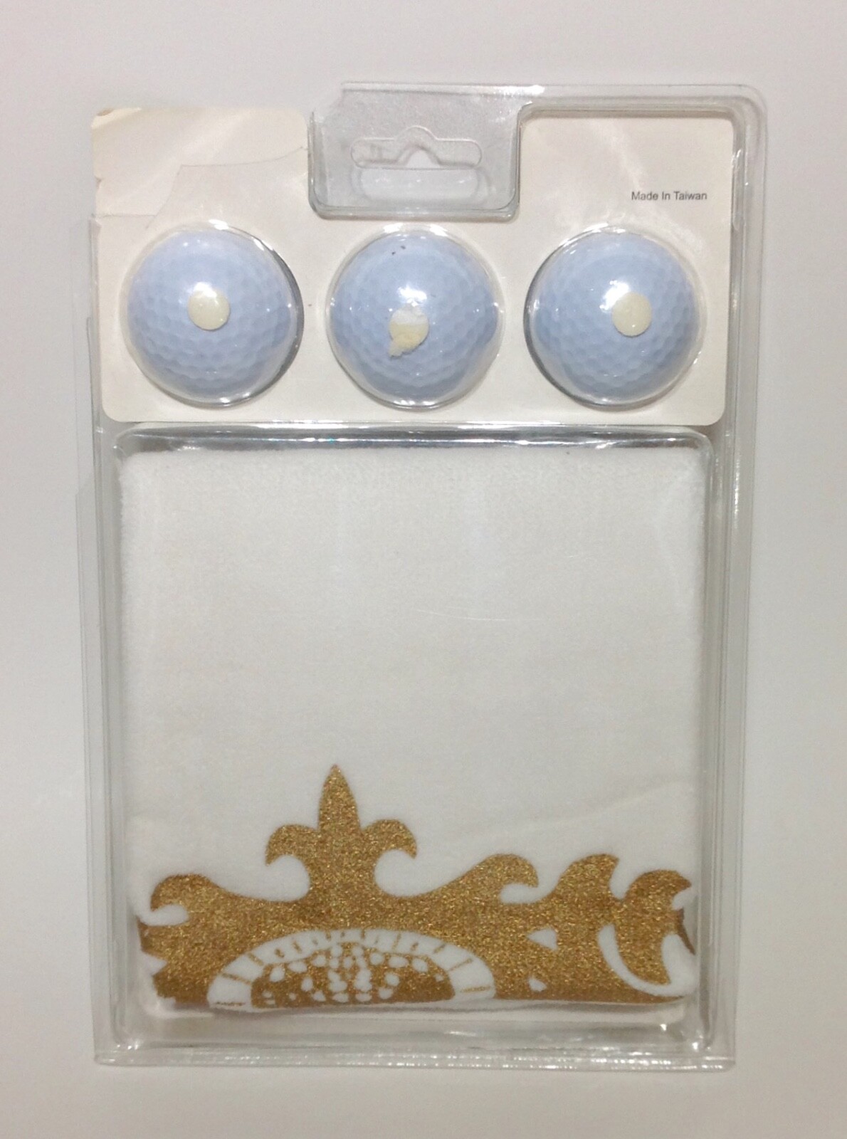 Golden Nugget Casino 3 Golf Balls and Golf Towel Set Sparkly Gold