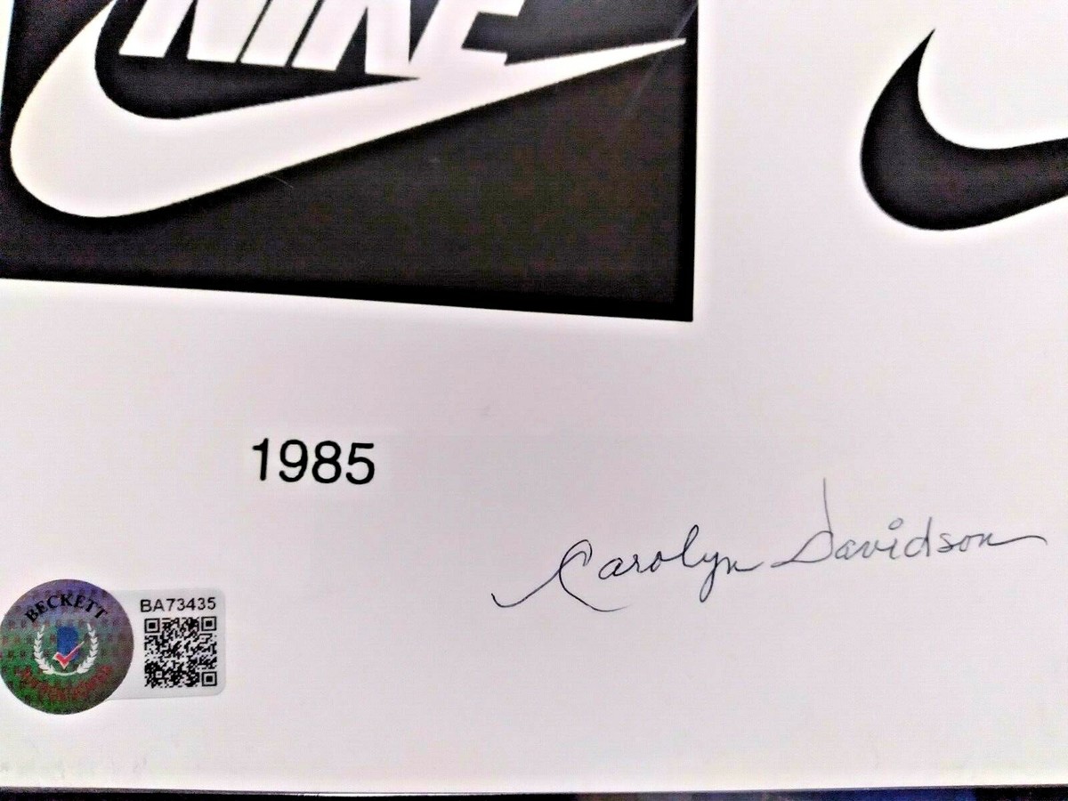 carolyn davidson nike logo