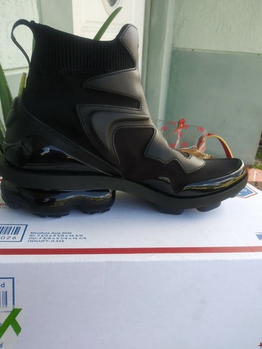 nike vapormax light 2