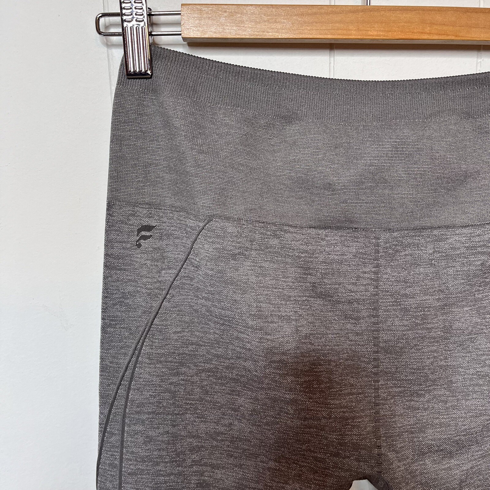 Fabletics Heather Gray Seamless High Waisted Ruch… - image 6