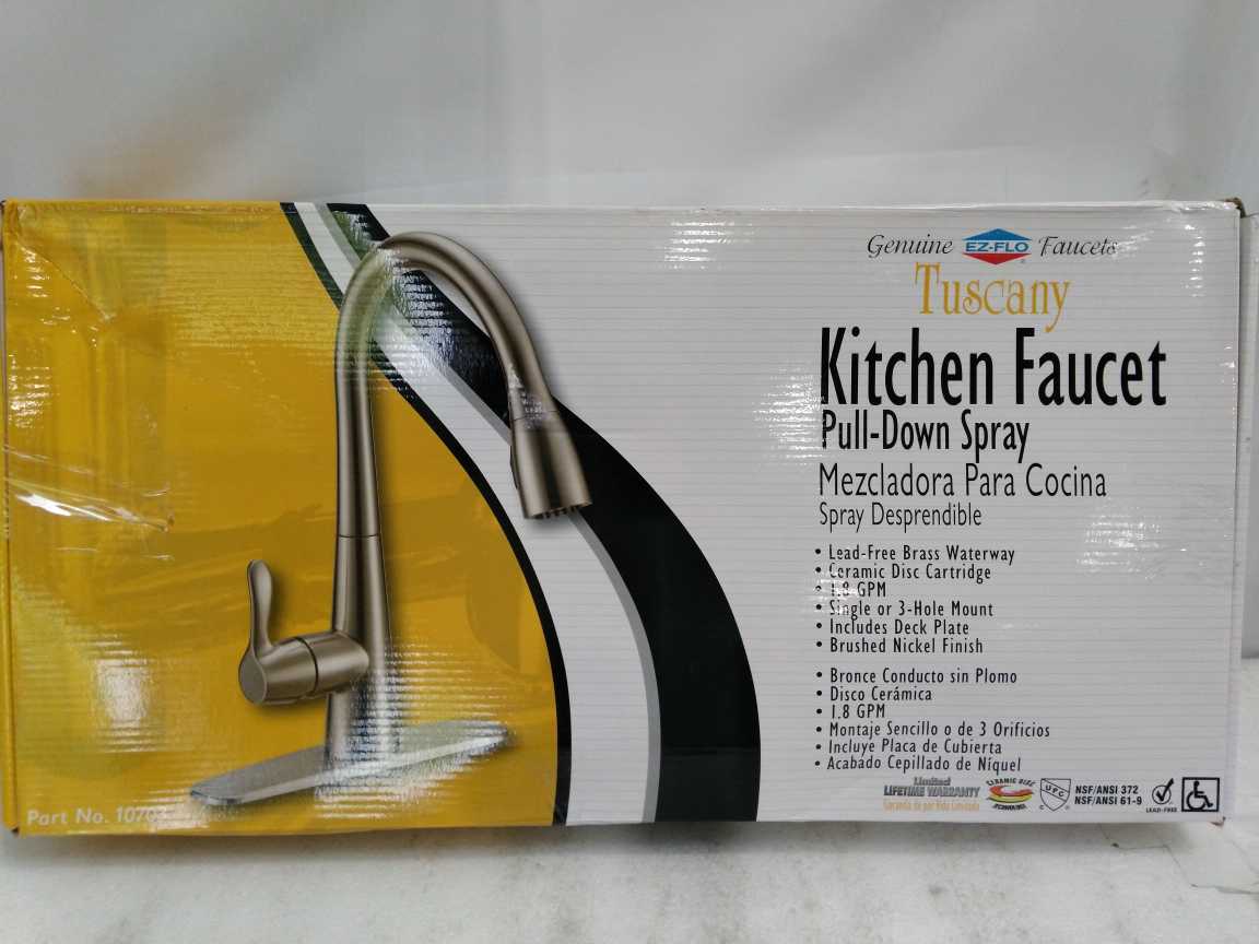 Single-Handle Pull-Down Sprayer Kitchen Faucet w/ Handle - N