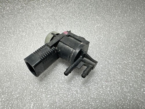 Audi A4 S4 B6 8E 8H 2003 Benzin 125kW Turbolader Druckwandler Magnetventil