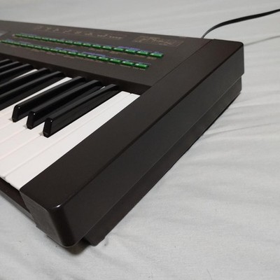Yamaha DX21 61 Key FM Digital Synthesizer Keyboard Vintage for
