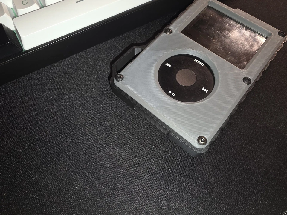 Funda Apple iPod Classic 5ª, 6ª y 7ª Generación Foto 3 de 4