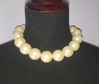 Vintage CAROLEE Large Ivory Faux Pearl Choker Necklace EXC VTG Giant Pearls!