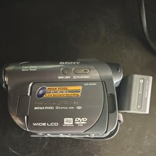 Sony Handycam DCR-DVD305 Camcorder Carl Zeiss Lens 12x Zoom LCD DVD Recording