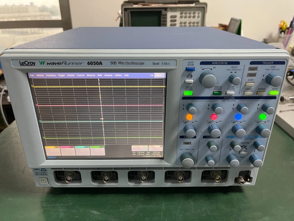 Lecroy WaveRunner 6050A 500MHz, 4-Ch, 5GS/s, 2/4 Mpts Digital Oscilloscope _4839 - Image 3 of 4