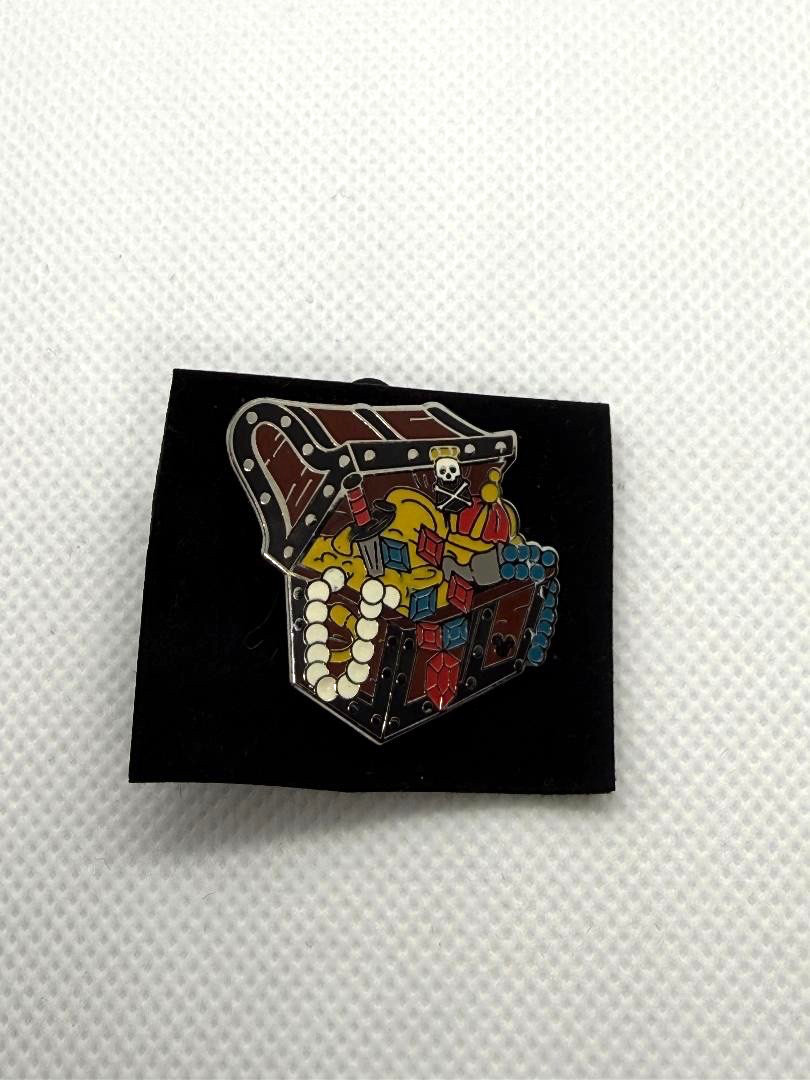 Disney Hidden Mickey Collection Pirates of the Caribbean Treasure Chest Pin