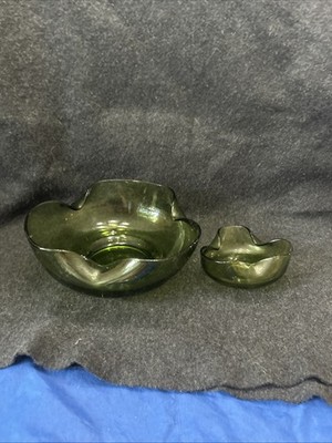 Vintage MCM Anchor Hocking Avocado Green Glass Chip & Dip Bowl Set