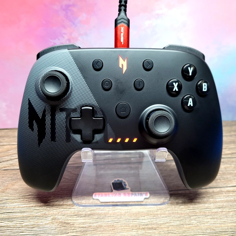 Acer Nitro NGR300 Wireless Gaming Controller Black Never Used For PC/Xbox/Ps4/5 - Image 3 of 4