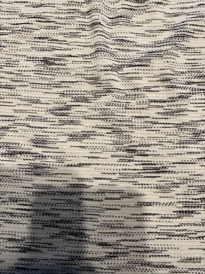 Camiseta sin mangas Lululemon blanca Salute the Sun usada en excelente estado tigre tinte espacial talla 8 Foto 4 de 4