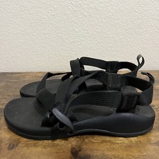 Chaco Kids Black Strappy Size 4 Eco Tread Sandals Hiking Comfort Walking J180197