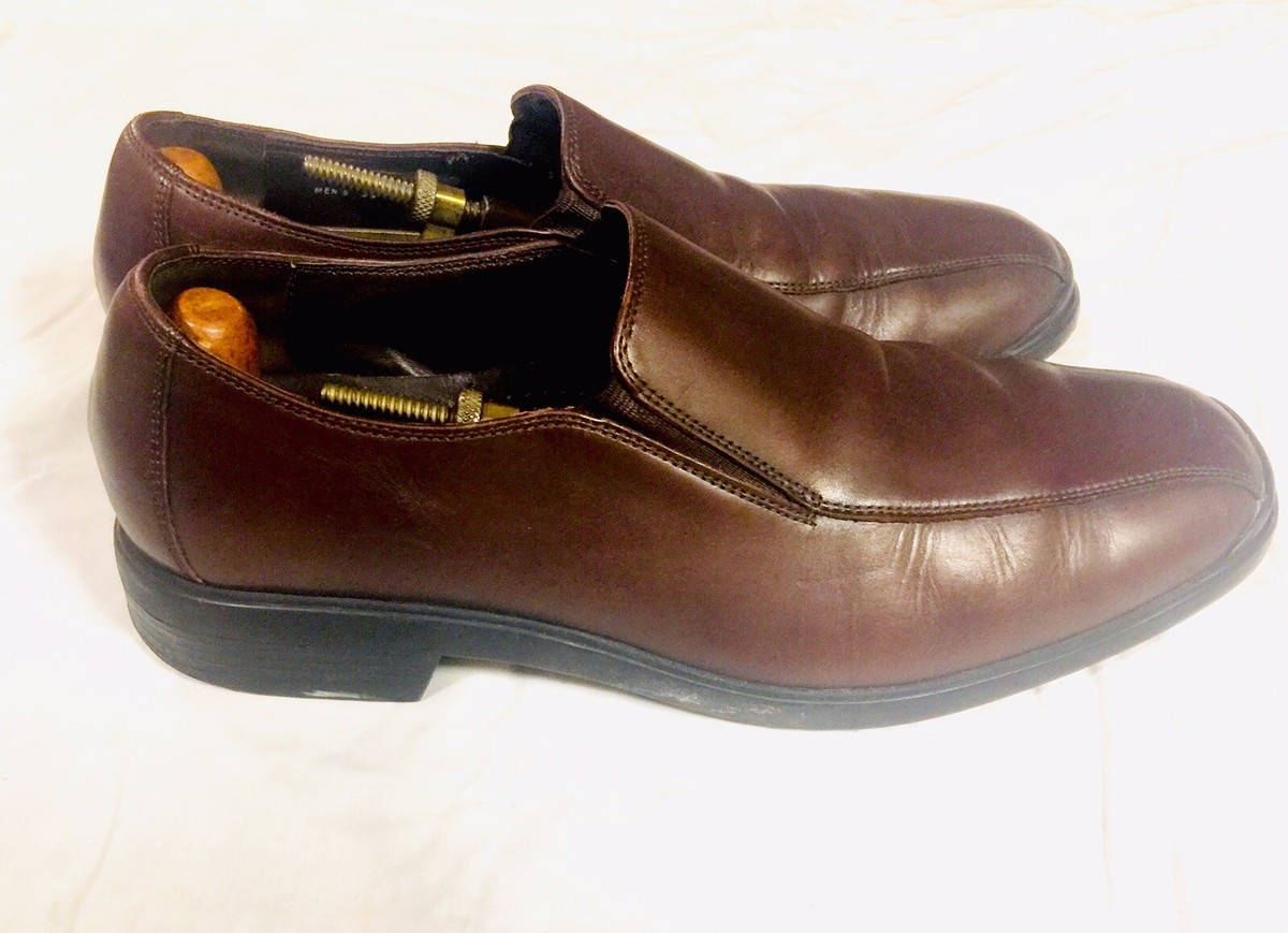 COLE HAAN Men display picture 1