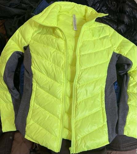 Alo Yoga Down Feather Puffer Jacket Women’s Medium Neon Yellow & Gray Stretch
