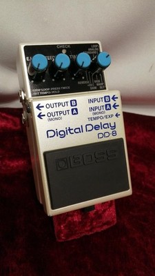 Boss DD 8 Digital Delay Gitarrenpedal Classic Authentic Sofort einsatzbereit