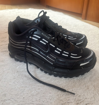 Nike Air Max Herren Sneaker EU 42 Schwarz Low Top Schnürung atmungsaktiv