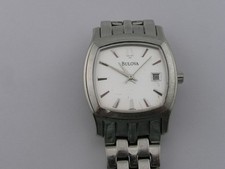 Bulova Ladies Dress Watch w/ Date & Band Working
