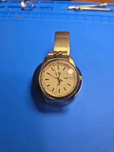 Vintage Timex Indiglo Watch Men 34mm Gold Tone Day Date New Battery 8"