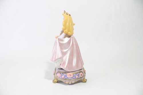 Disney Showcase: Botanical Collection Princess Aurora Blair Rose Sleeping Beauty - Picture 5 of 16