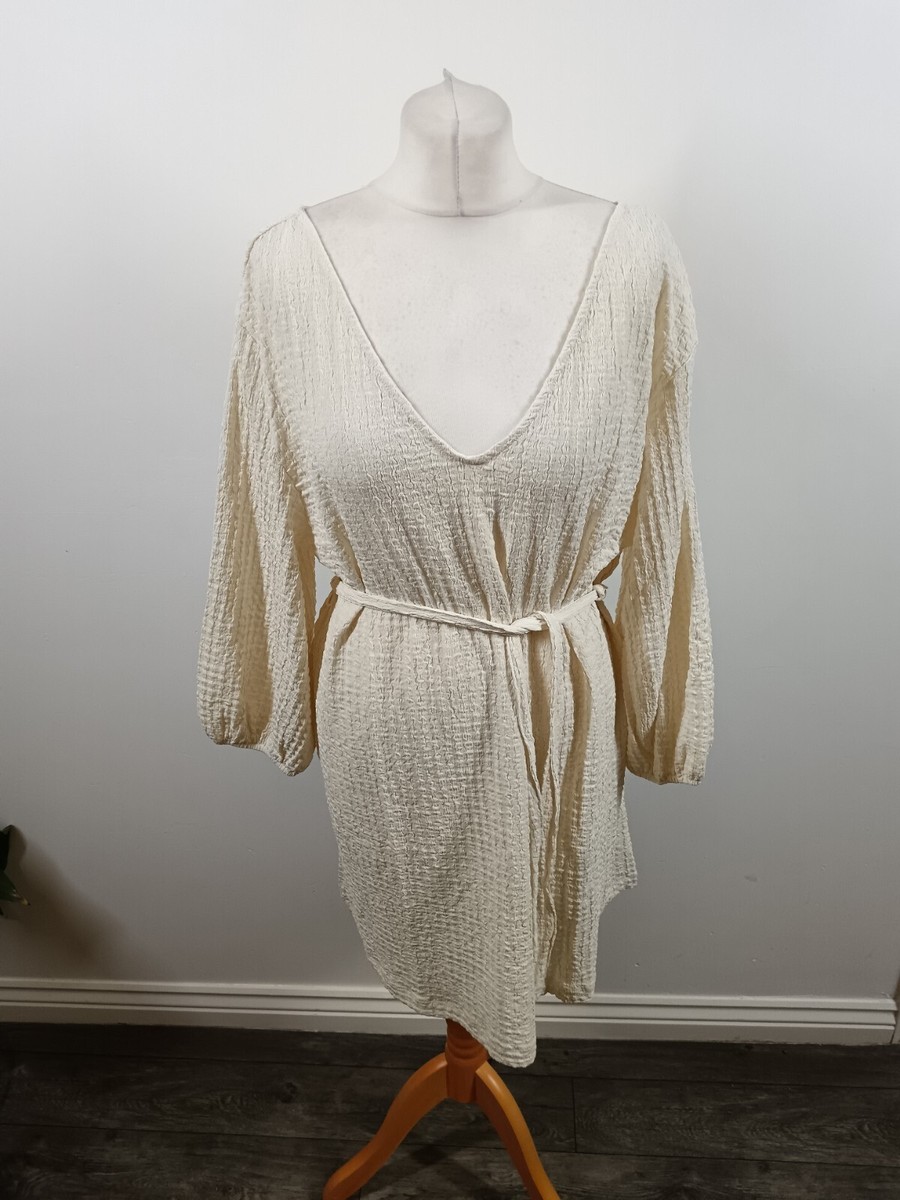 h&m tie belt dress cream Women's Cream/floral Oversized Tie-Belt Dress