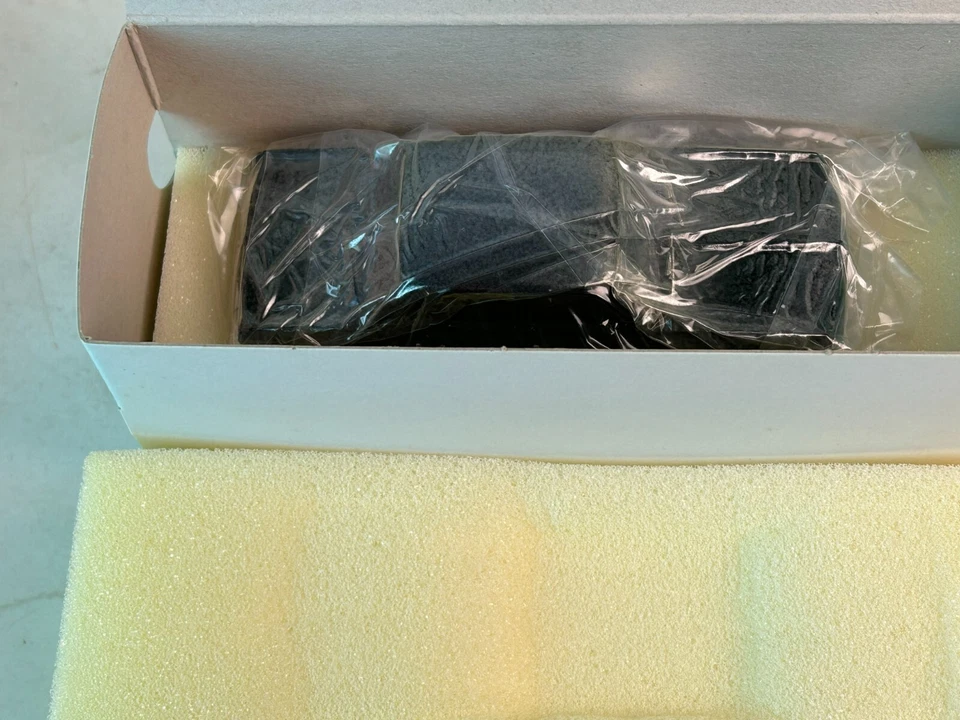 Lansdowne Models 1:43 Scale #38, 1971 Vauxhall PC Viscount Sedan with Box - Image 3 of 4