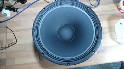Celestion, Tieftöner, Truevox, 15 Zoll, unbenutzt incl. Abdeckgitter!
