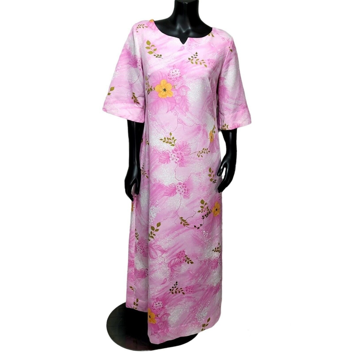 Vintage 70s 80s Made in Hawaii Tropical Floral Pink Muumuu Maxi
