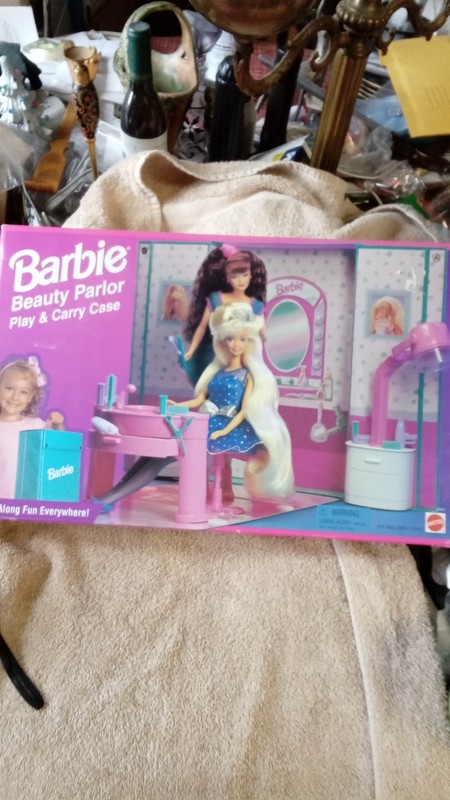 Barbie Beauty Parlor Play And Carry Case New In Never Opened Box