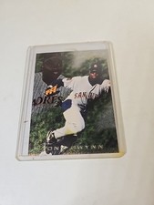 1996 Flair SILVER #374 Tony Gwynn HOF RARE SPECKLE GOLD LETTER PARALLEL