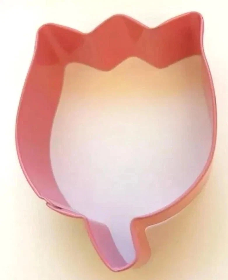 2 CORTADORES DE GALLETAS en forma de tulipán Wilton metal tamaño estándar flores de primavera Foto 2 de 2