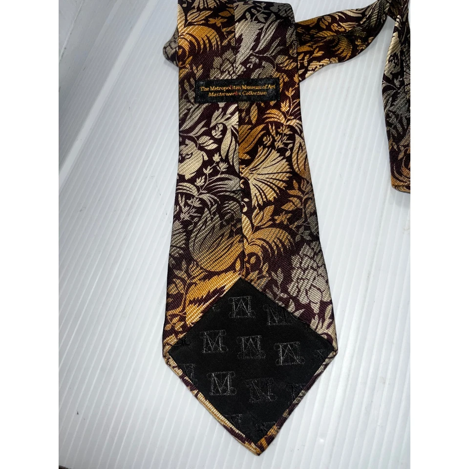 Corbata de seda vintage vintage de colección de obras maestras del Museo Metropolitano de Arte Foto 3 de 4