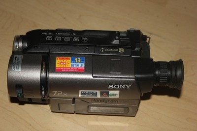 Sony Handycam CCD-TRV46E Hi8 Video 8 Camcorder Videokamera NIGHTSOT Pal TOP