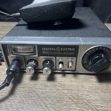 VintageGENERAL ELECTRIC 40-Channel PLL System Transceiver CB Radio 3-5810A 1977