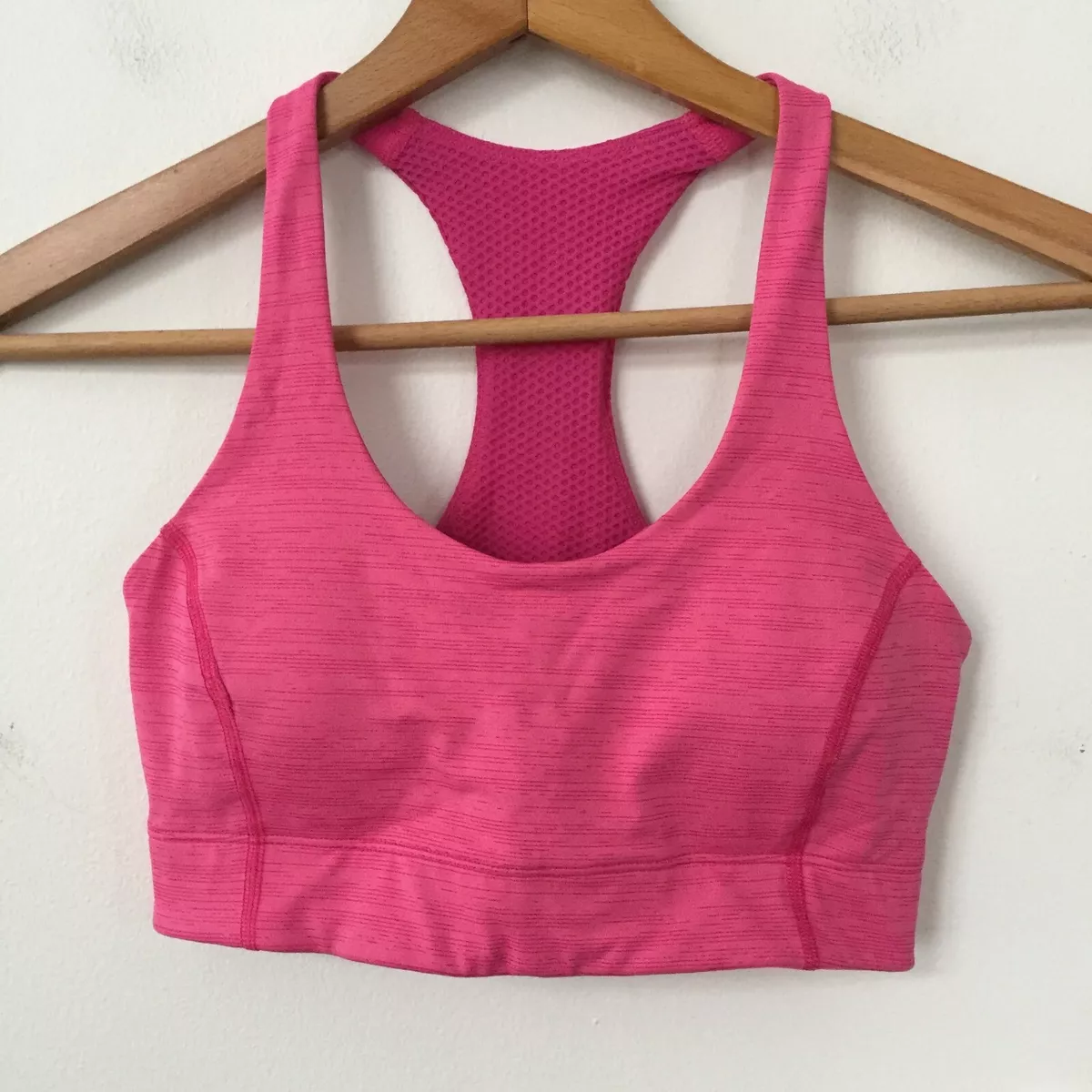 Outdoor Voices TechSweat Doing Things Bra Size XS, Raspberry Pink Padding